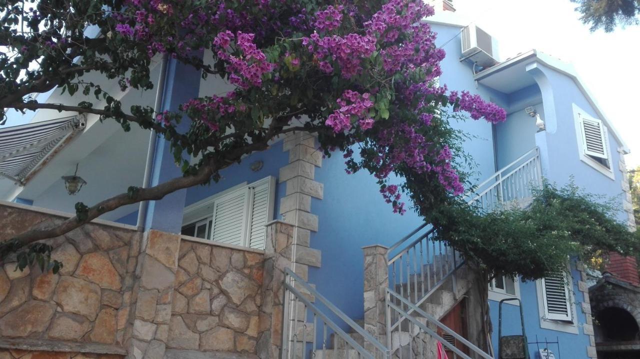 Apartments By The Sea Maslinica, Solta - 14748 エクステリア 写真